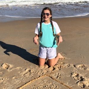 Meet your Posher, Claire